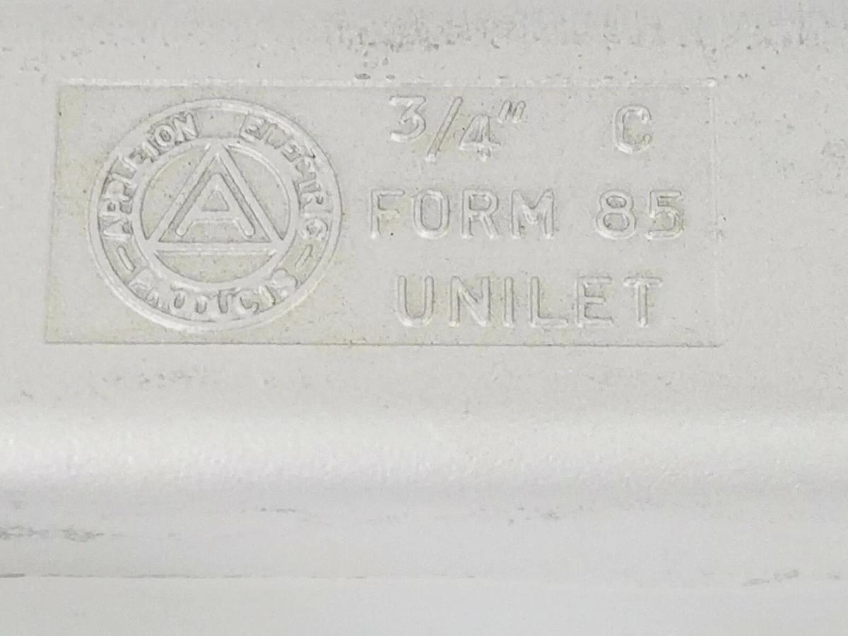 LOT OF 4 NEW APPLETON FORM 85 UNILETS 3/4'' 7.0 CU. IN. 6 AWG. MAX.