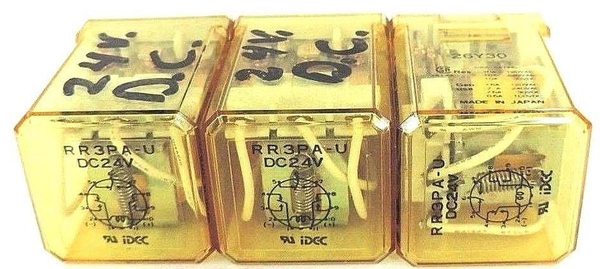 Used LOT OF 3 IDEC RR3PA-U-DC24V RELAYS RR3PA-U RELAYS PLUG-IN 3PDT, 10A, 24VDC