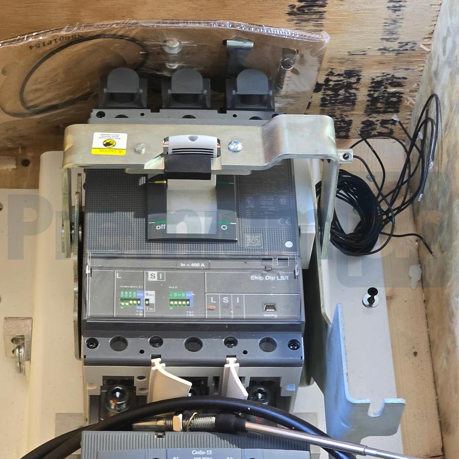 Used ABB Tmax XT5N 400 Ekip Dip LS/I Breaker w/ AF305-30 Contactor 400A 100-250V +Acc
