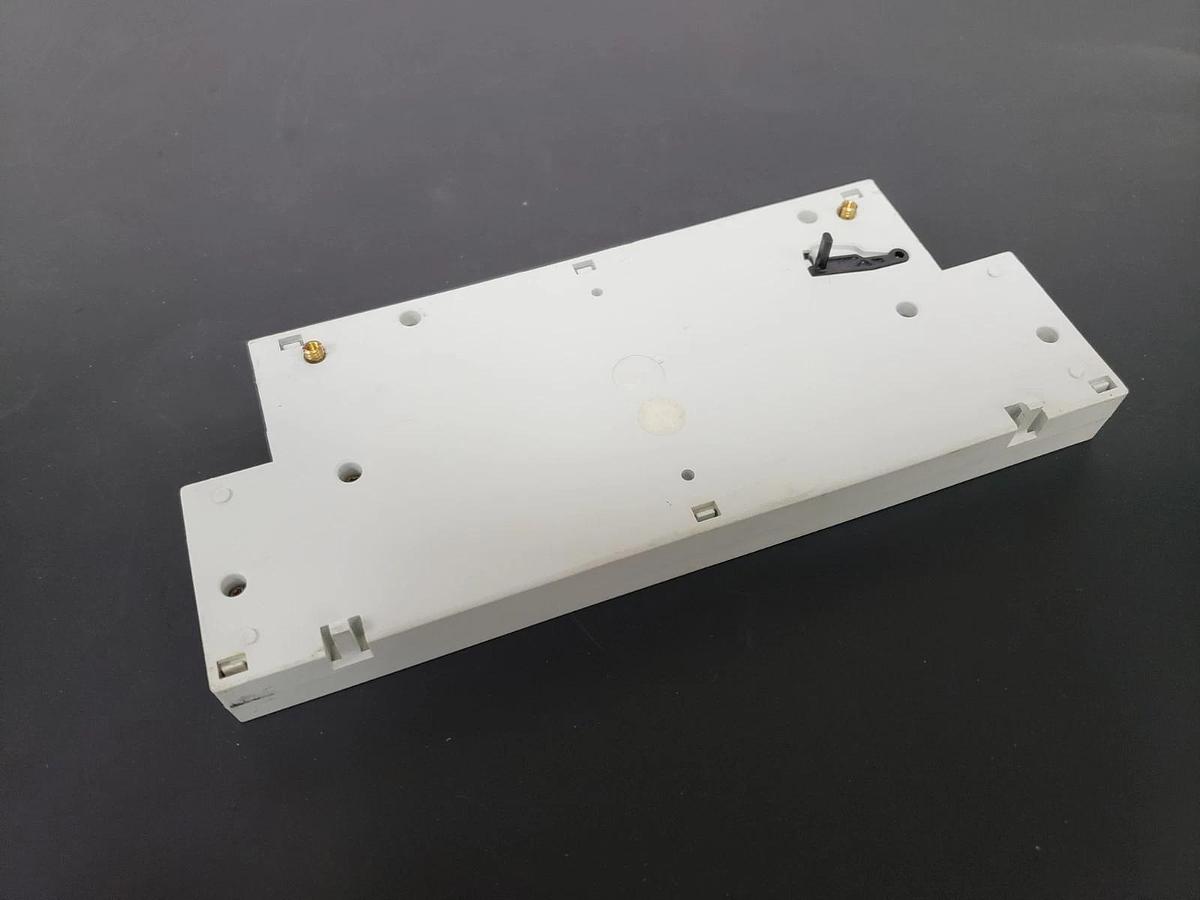 Used ALLEN BRADLEY 190-A11C SER. A AUXILIARY CONTACT 190A11C