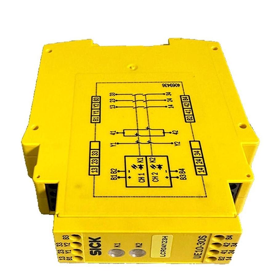 Used SICK UE10-3OS2D0 / UE103OS2D0 SAFETY RELAY 6024917 24VDC 2.4W UE10-3OS