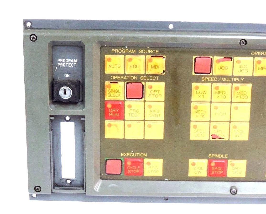 Used FANUC A02B-0092-C141 OPERATOR'S PANEL W/ A16B-1310-0380/04B BOARD, A02B0092C141