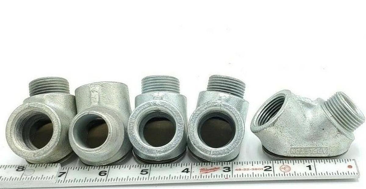 LOT OF 5 NEW APPLETON 3/4" 90 DEGREE ELBOW CONDUIT FITTINGS 13 F TO C M