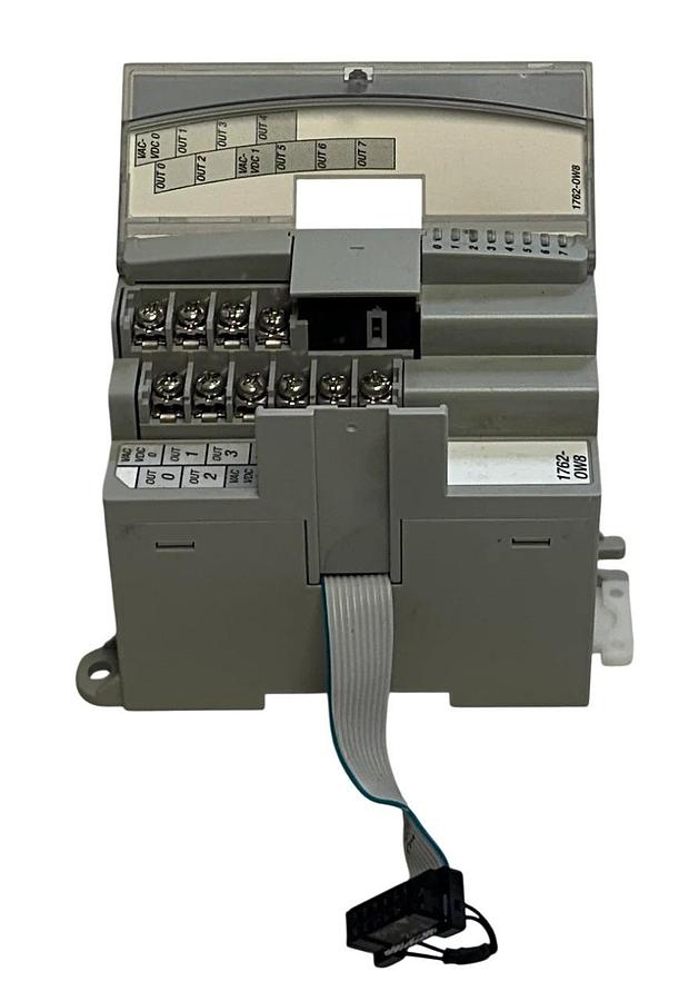 Used ALLEN BRADLEY 1762-OW8 /A MicroLogix 8-PT RELAY OUTPUT MODULE VAC/VDC USNP