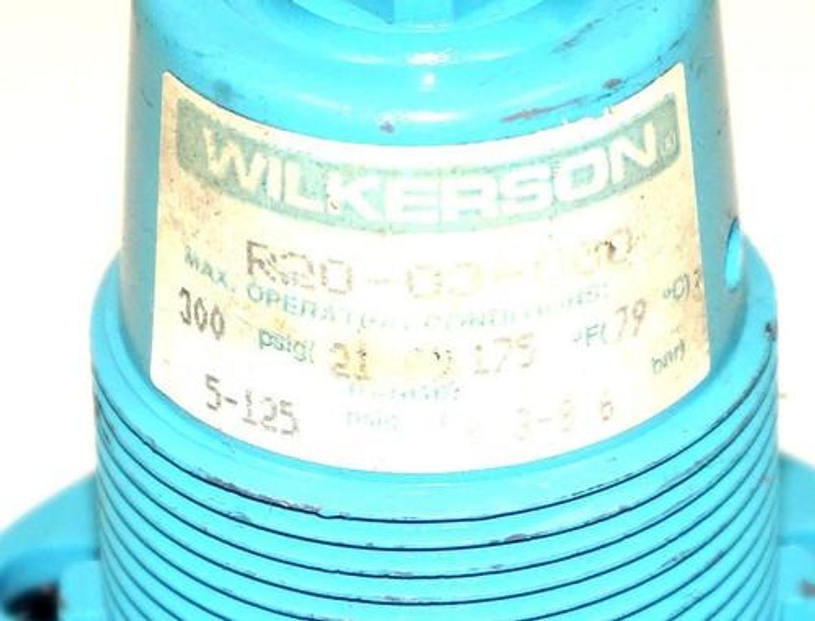 Used WILKERSON R20-03-000 PRESSURE REGULATOR 300PSIG, 175 DEG. F, 5-125PSIG RANGE