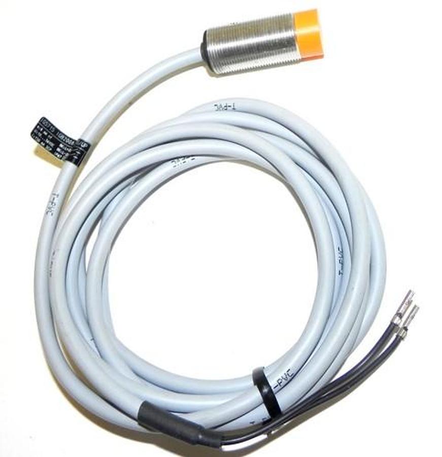 Used NIB IFM IG5715 PROXIMITY SWITCH IGB2008-ARKG/UP