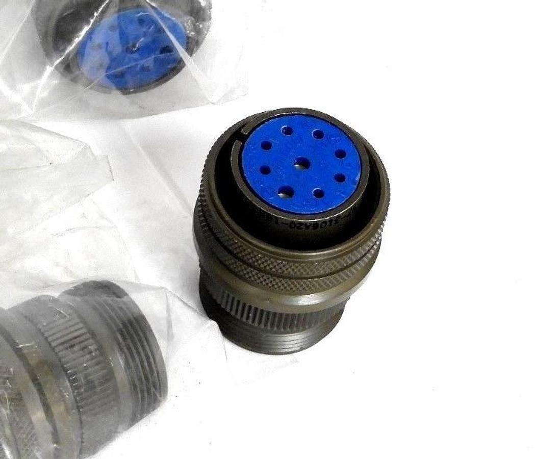 LOT OF 4 NEW AMPHENOL 97-3106A-201-6S CIRCULAR CONNECTORS 973106A2016S
