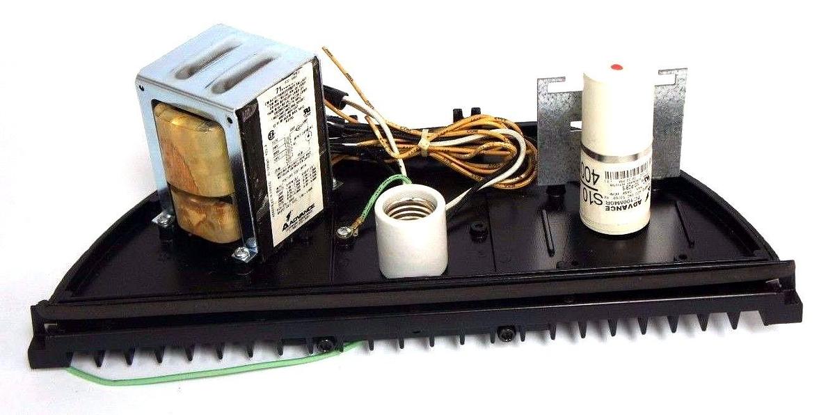 Used NIB GARDCO LIGHTING 10127W175HQUAD BALLAST REPLACEMENT ASSEMBLY