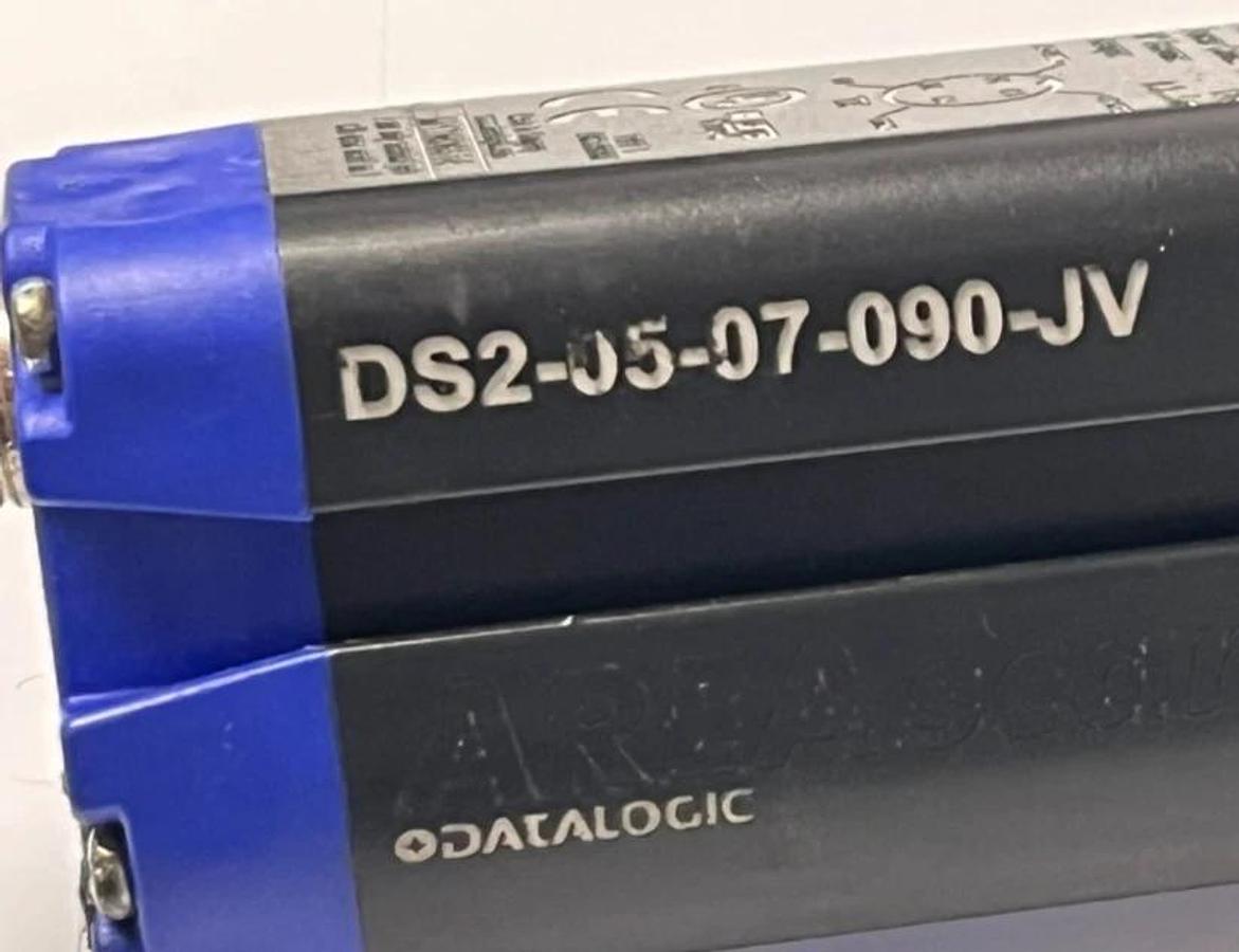 Used DATALOGIC DS2-05-07-090-JV Light Grid Set 900mm H 5m Range 7mm Beam Sep