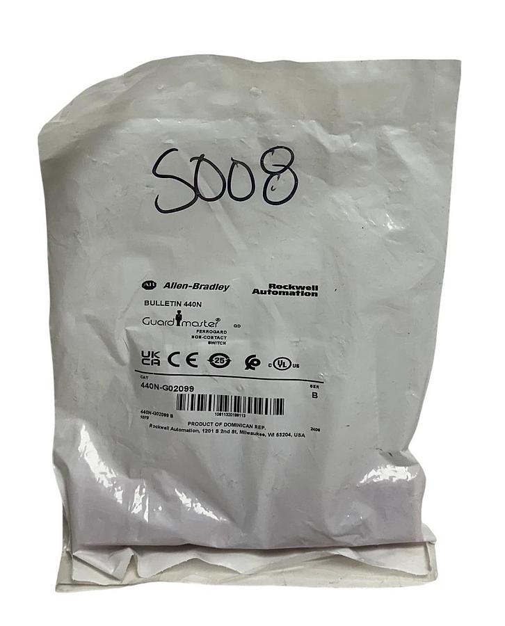 Used ALLEN BRADLEY 440N-G02099 /B Guardmaster FERROGARD SAFETY SWITCH 24VDC 1A NSFS