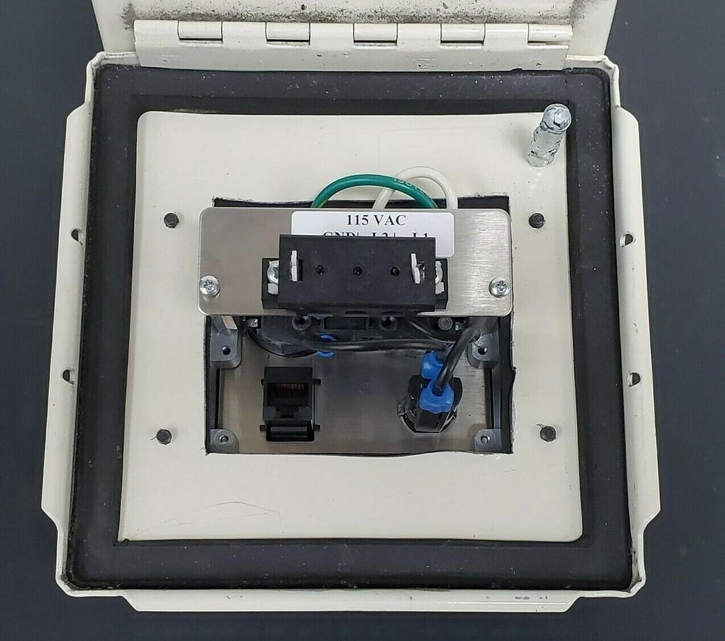 Used MENCOM CORP NEMA TYPE 4 PROGRAMMING PORT W/ 6''x6''x4'' IN. ENCLOSURE