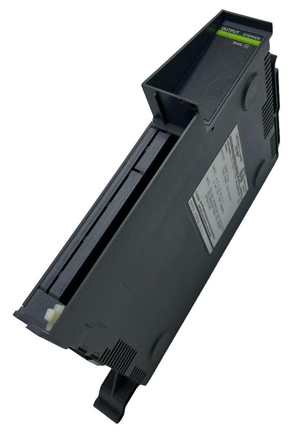 Used Giddings & Lewis 502-03677-02R1 PiC900 Output Stepper Module 8-CH 5020367702 NEW