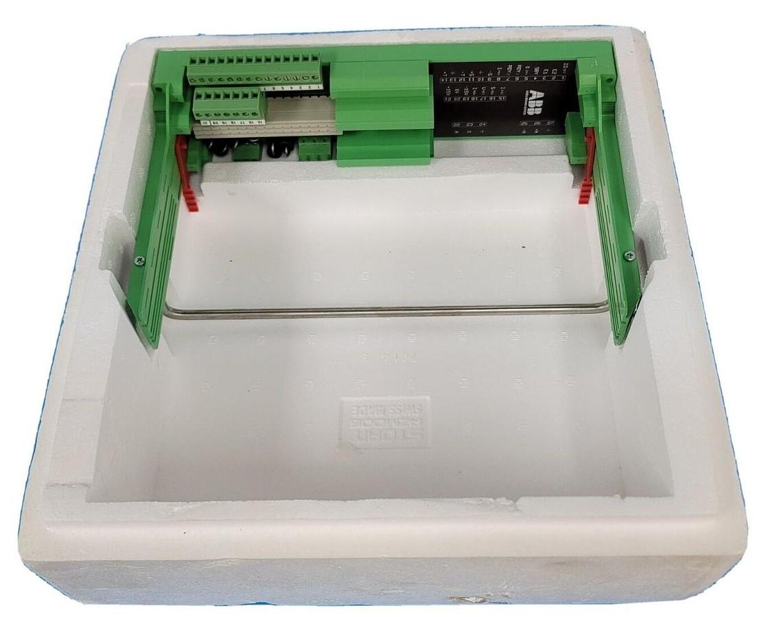 Used NEW ABB 05SK-8002 SINGLE SLOT CHASSIS/POWER SUPPLY 528560 05SK8002