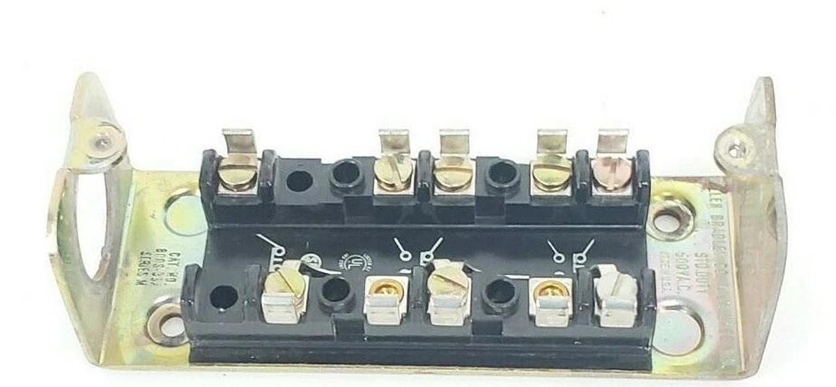 Used ALLEN BRADLEY 800S-3SA PUSH BUTTON STATION HOUSING SER. M