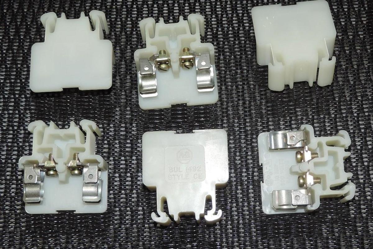 Used LOT OF 6 NEW ALLEN BRADLEY 1492-CE TERMINAL BLOCKS 1492CE, 10A, 600V MAX.