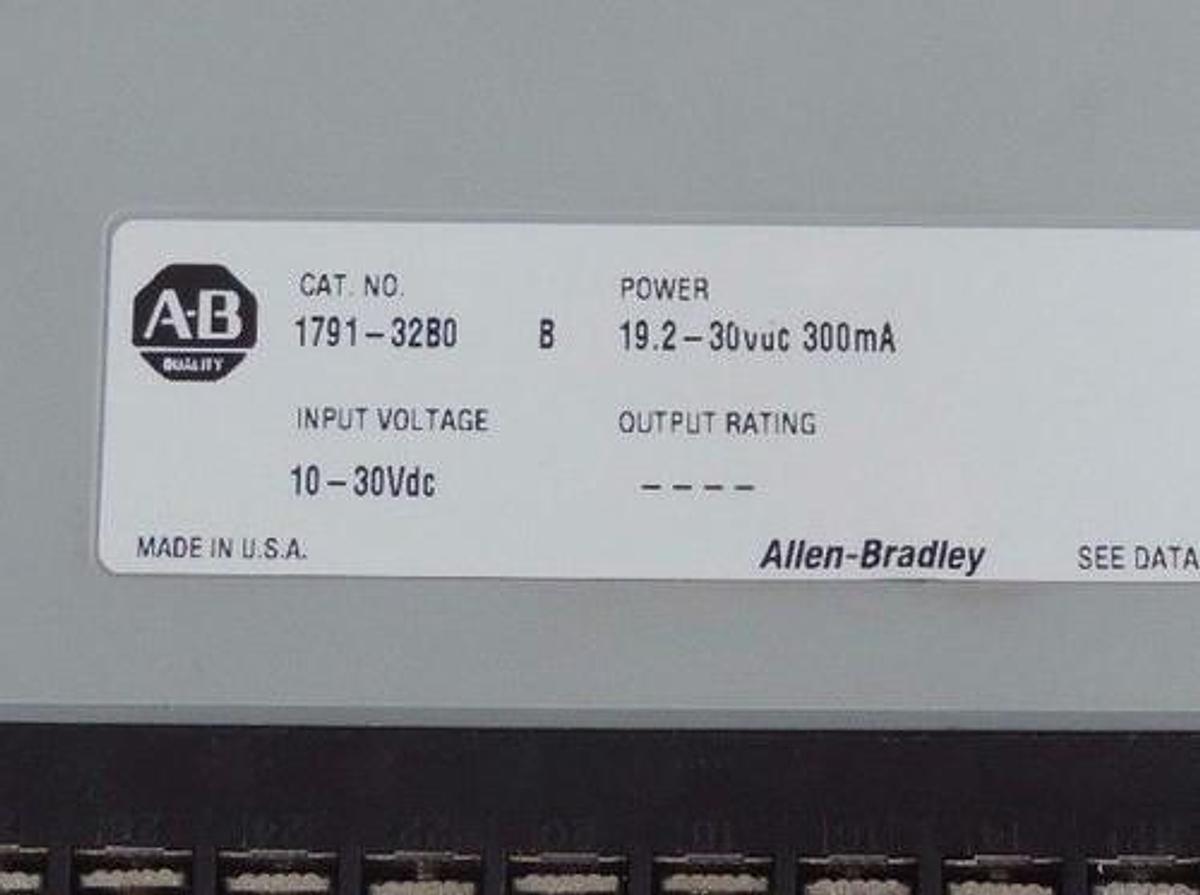 Used ALLEN BRADLEY 1791-32B0 B I/O BLOCK 179132B0 SER. B