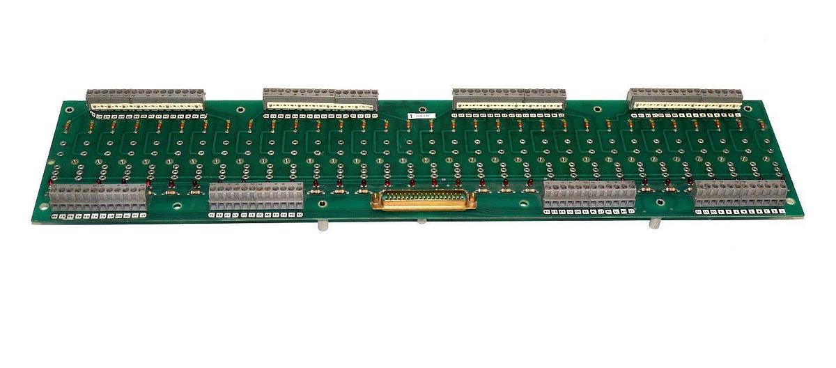 Used UNICO 307-0881 I/O FANNING STRIP BOARD 32 POSITION