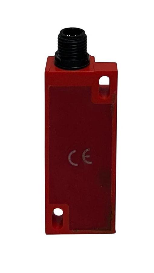 Used ALLEN BRADLEY 440N-G02099 /B Guardmaster Ferrogard SAFETY SWITCH 24VDC USNP *