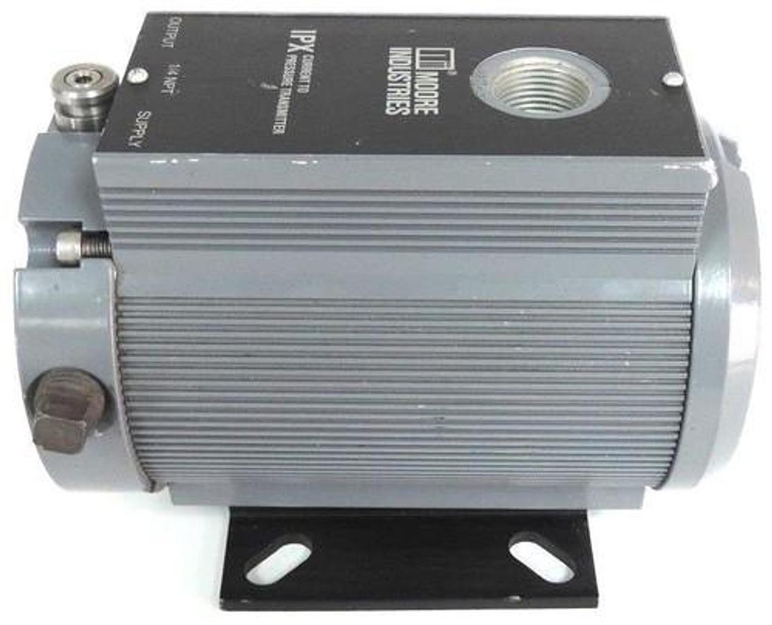 Used MOORE CURRENT TO PRESSURE TRANSMITTER IPX/4-20MA/3-15PSIG/20PSI/20PSI/-PTJ/[EXI]