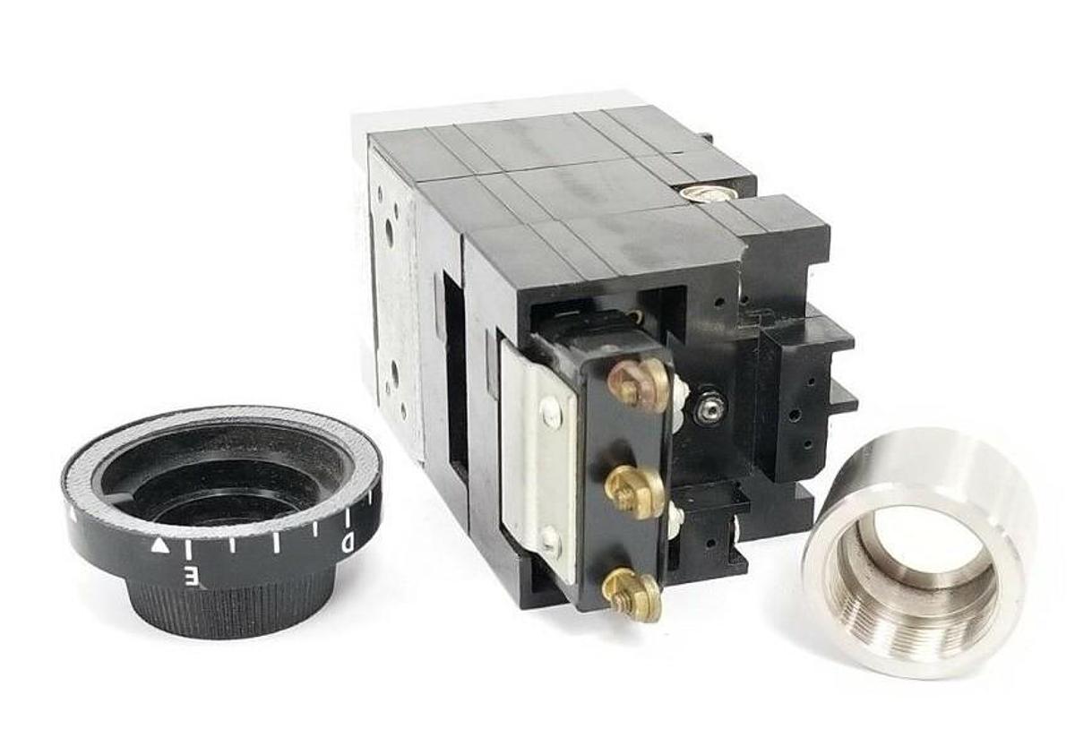 Used AGASTAT 7014ADL TIME DELAY RELAY 120V, 60HZ, 10-100 SEC.