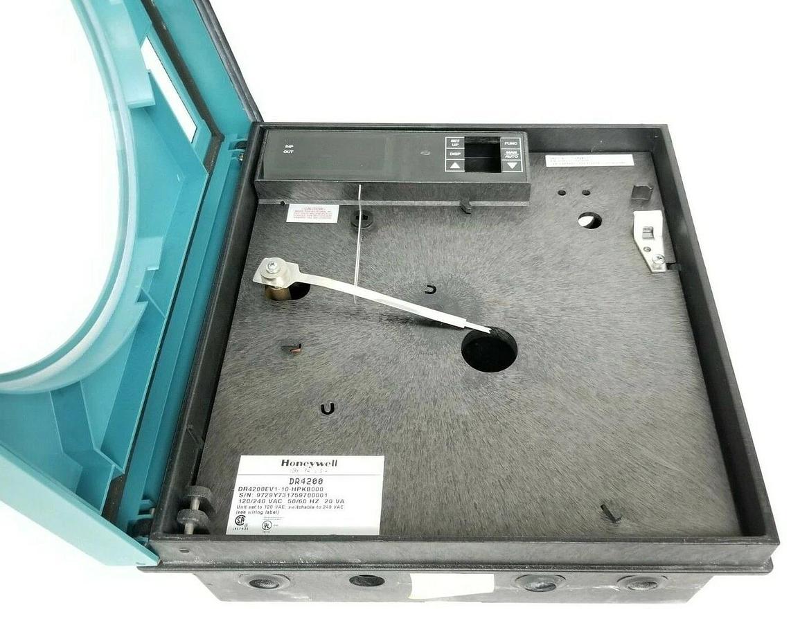 Used HONEYWELL DR4200EV1-10-HPKB000 CHART RECORDER HOUSING DR4200 120/240VAC 20VA