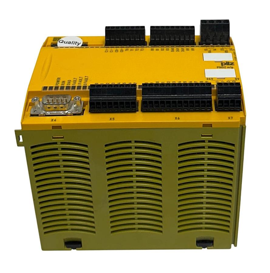 Used PILZ PNOZ m1p / 773100 BASE UNIT SAFETY CONTROLLER RS-232 24VDC SUPPLY USNP