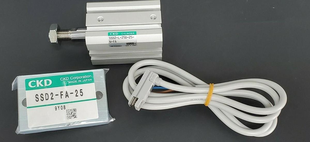Used NEW CKD SSD2-L-25D-25-N-FA COMPACT CYLINDER W/ SSD2-FA-25 / T2YV SSD2L25D25NFA