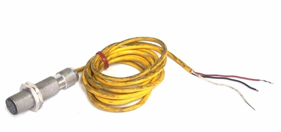 Used MICRO SWITCH FYBCSE1-2 INDUCTIVE PROXIMITY SWITCH 9-20VDC, FYBCSE12