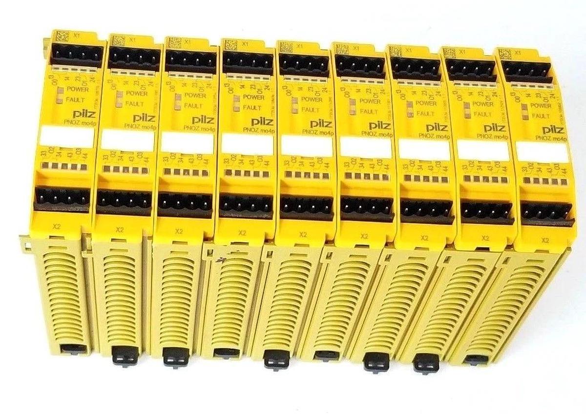 Used LOT OF 9 PILZ PNOZ-MO4P SAFETY RELAY EXPANSION MODULES PNOZMO4P