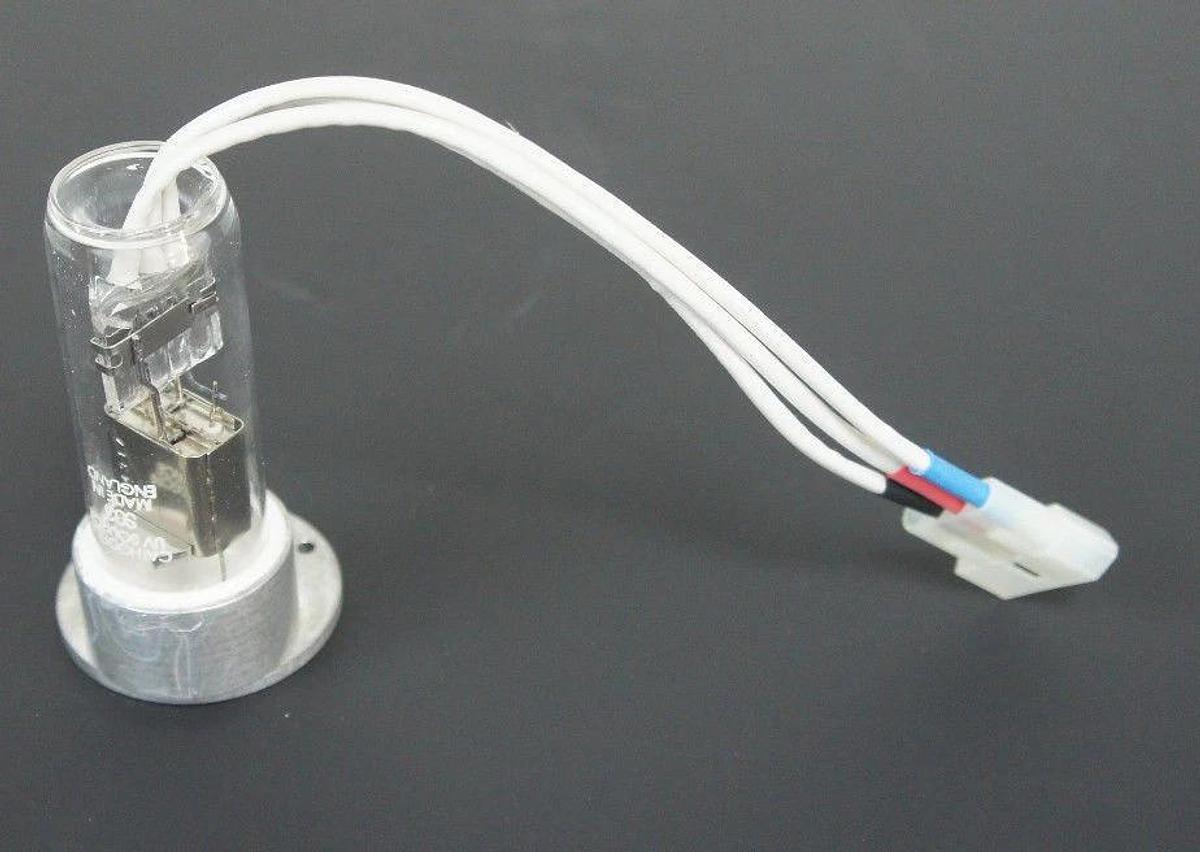 NIB BECKMAN BLA-6 DEUTERIUM LAMP 35615, S03