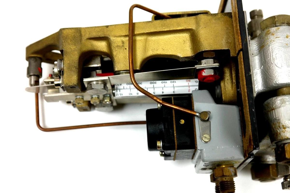 Used KENT-TAYLOR ABB N-AA 0111021702 DELTAPI N TRANSMITTER NAA 79/90533/188 2"