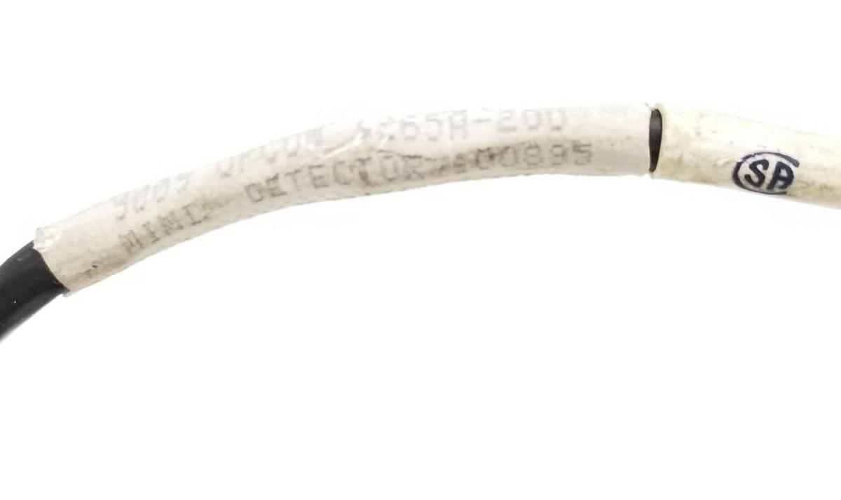 Used EATON / OPCON 1265A-200 PHOTOELECTRIC DETECTOR W/ 9FT CABLE 1265A200
