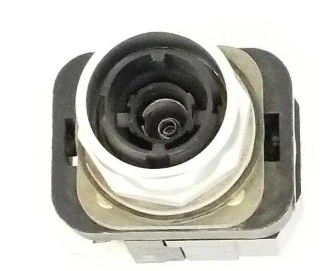 Used ALLEN BRADLEY 800T-PB16D1 PUSHBUTTON SWITCH 120V 50-60HZ W/O LAMP 755 800T-XD1