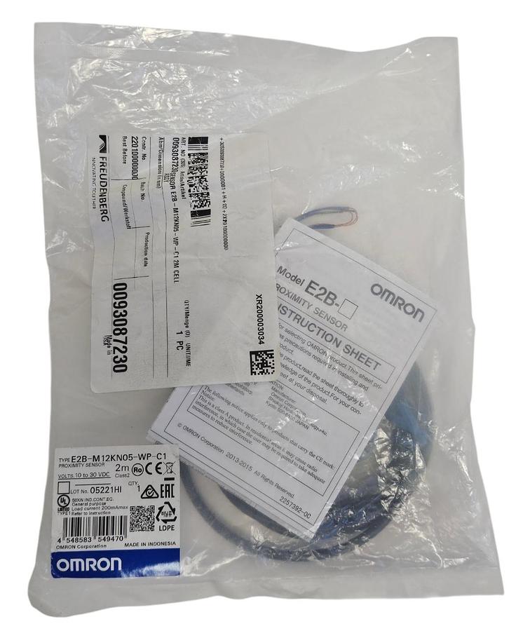 Used NEW OMRON E2B-M12KN05-WP-C1 PROXIMITY SENSOR E2BM12KN05WPC1 2M