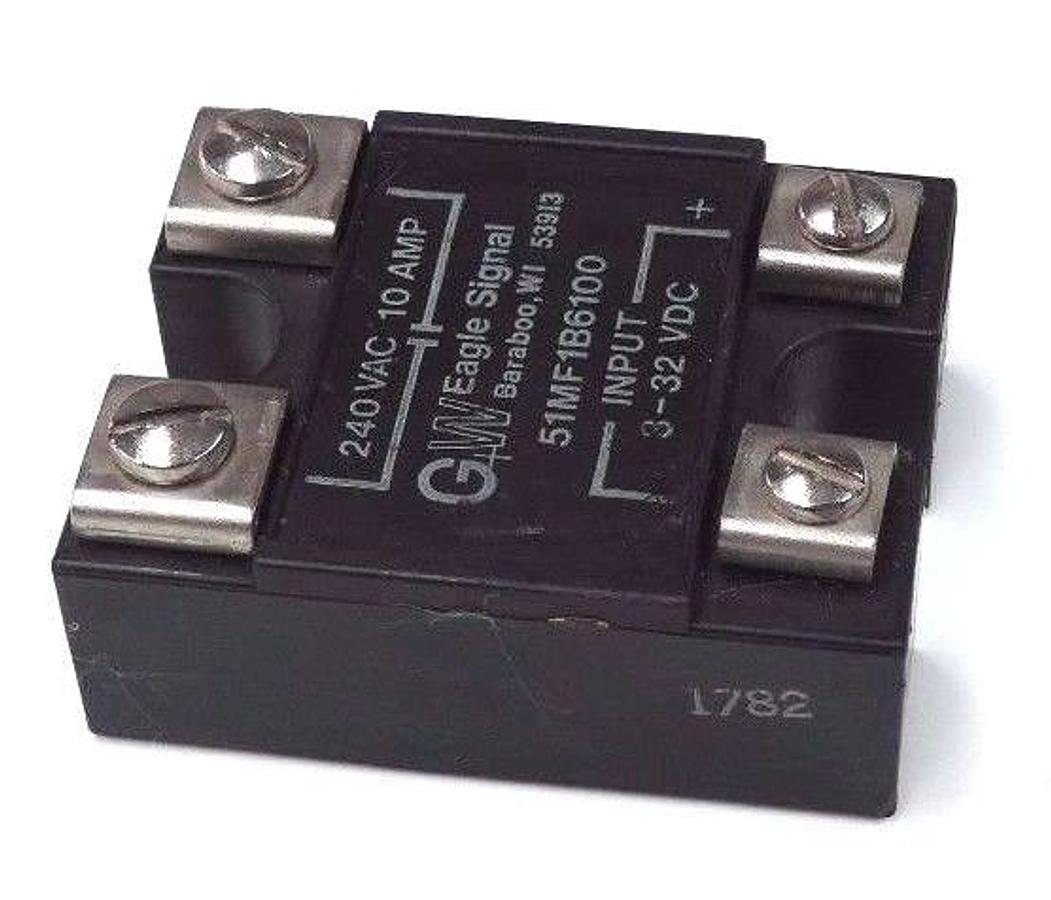 Used EAGLE SIGNAL 51MF1B6100 SOLID-STATE RELAY IN 3-32 VDC OUT 240VAC/10AMP