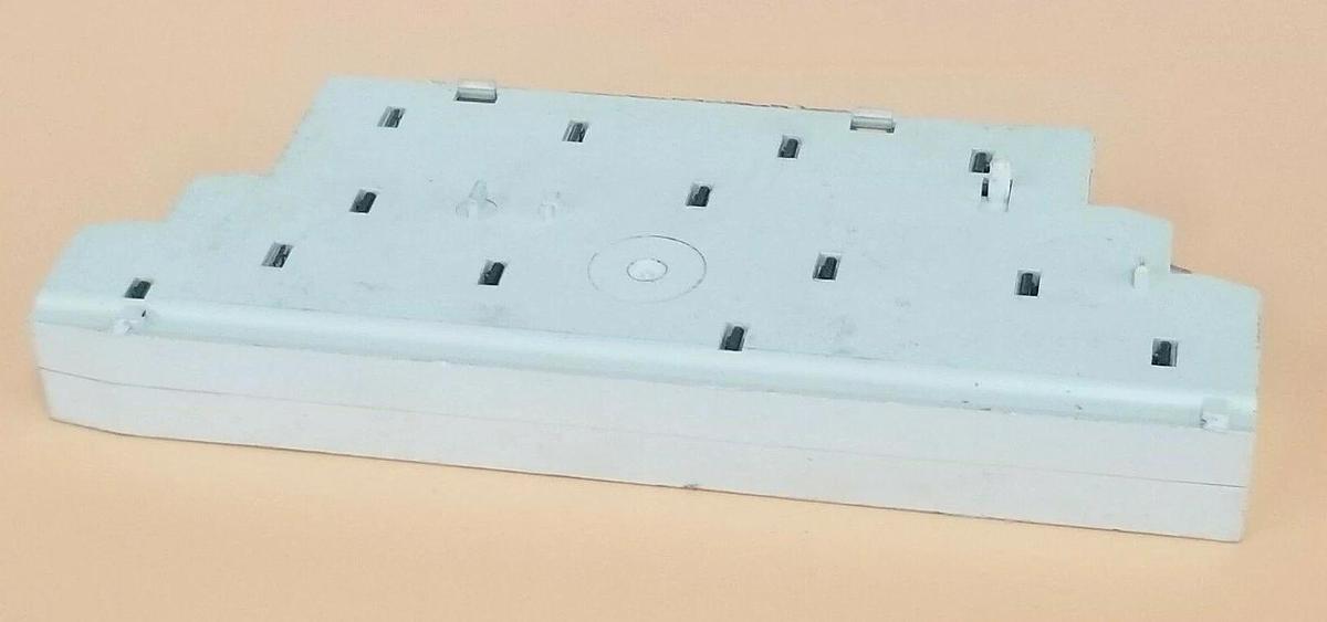 Used MOELLER NHI2-11S-PKZ0 AUXILIARY CONTACT 6AMP 600VAC 250VDC