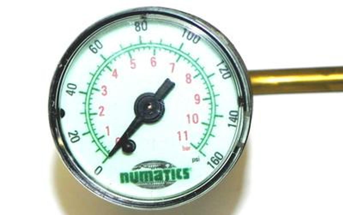 Used NUMATICS 081RS100J000000 REGULATOR AND GAUGE1/8IN 10-130PSI