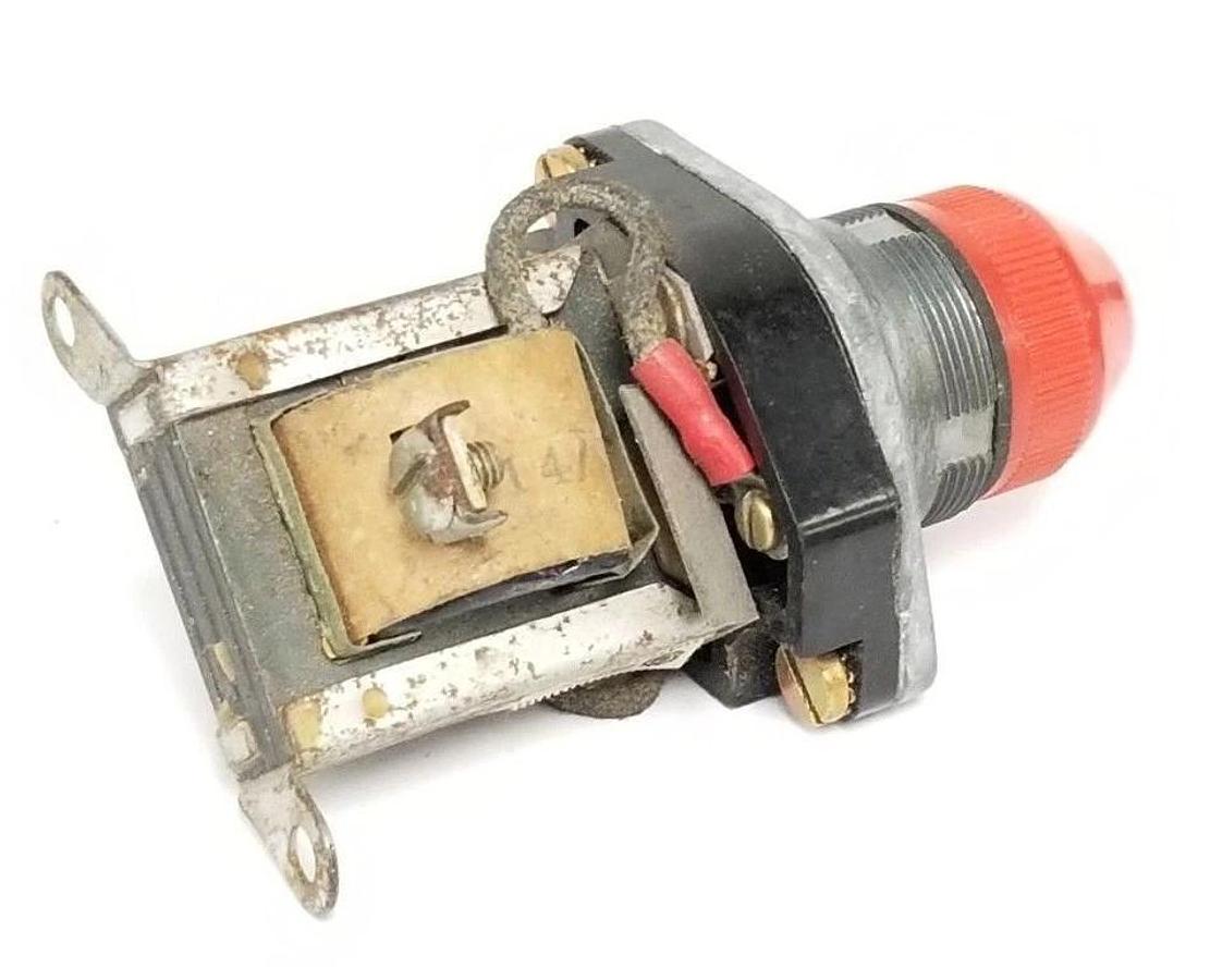Used GENERAL ELECTRIC CR2940UE-212A2 INDICATOR LIGHT RED 110V 50/60CY CR2940UE212A2