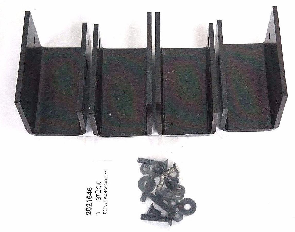 NIB SICK 2021646/M033 MOUNTING ADAPTER 2021646