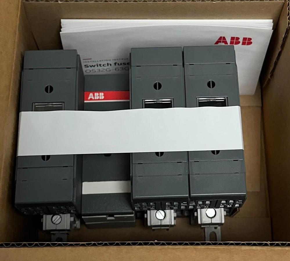 Used ABB 1SCA115448R1001 / OS60GJ12 FUSIBLE DISCONNECT SWITCH 3-POLE 60A CLASS J NSMP