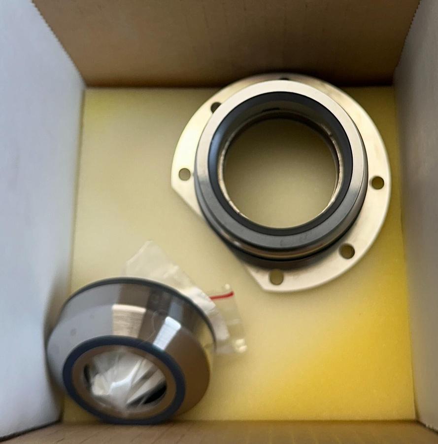 Used AXIFLOW TECHNOLOGIES 391-62 SINGLE MECHANICAL SEAL 104 FOR PUMP STS0-70 NSMP