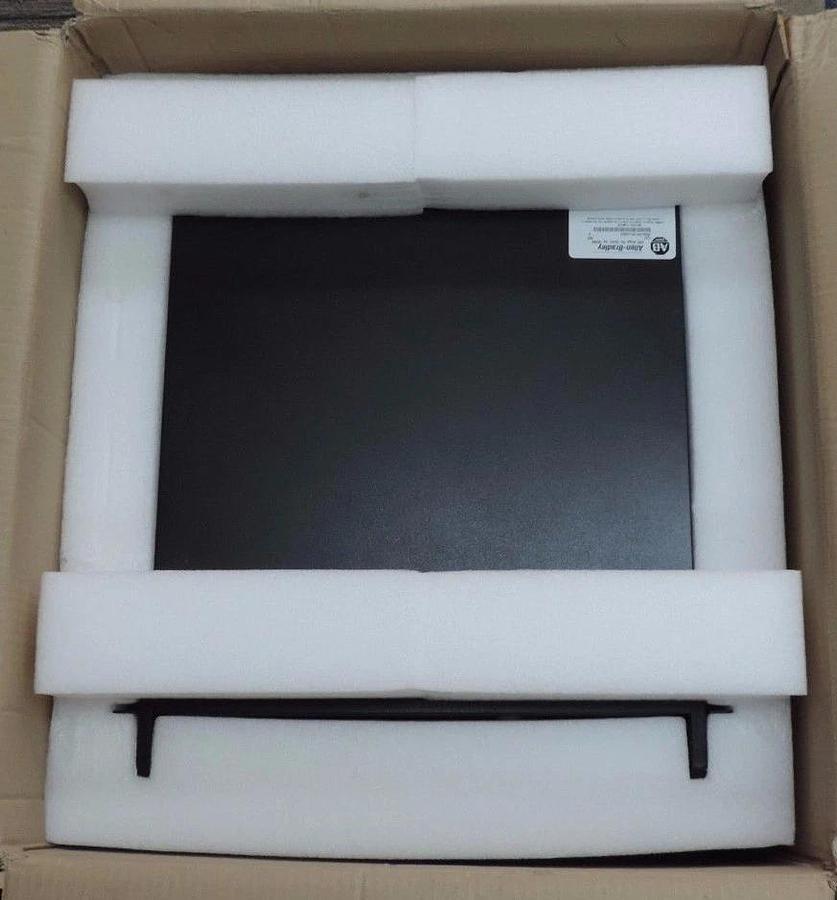 NIB ALLEN BRADLEY 6155-FHYZFLCZBZZ INDUSTRIAL COMPUTER 6155FHYZFLCZBZZ SER. A