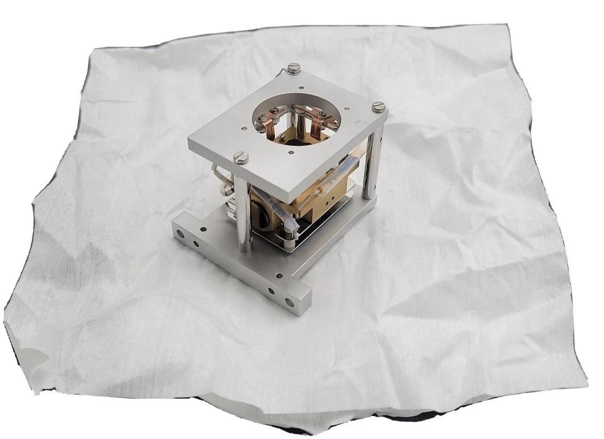 NEW PERKIN ELMER E6400206CC1SJ OUTER ION SOURCE AND OPTICS E6400206