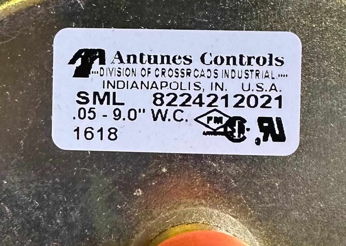 Used NEW ANTUNES CONTROLS SML4212021 / 8224212021 AIR DIFFERENTIAL SWITCH REPLACEMENT
