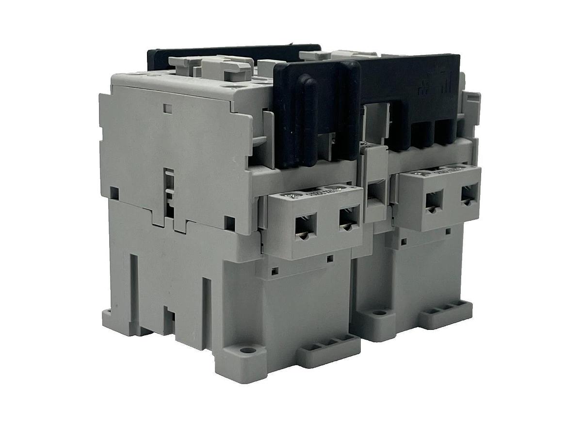 Allen-Bradley 104-C12D22 Ser B IEC Reversing Contactor 12A 110/120V AC Coil NSMP