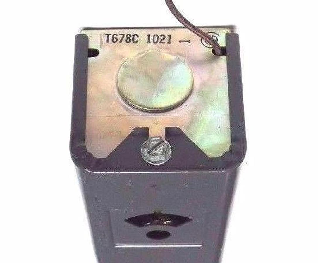 Used HONEYWELL T678C-1021 CHANGEOVER THERMOSTAT 55-85 DEG F T678C1021