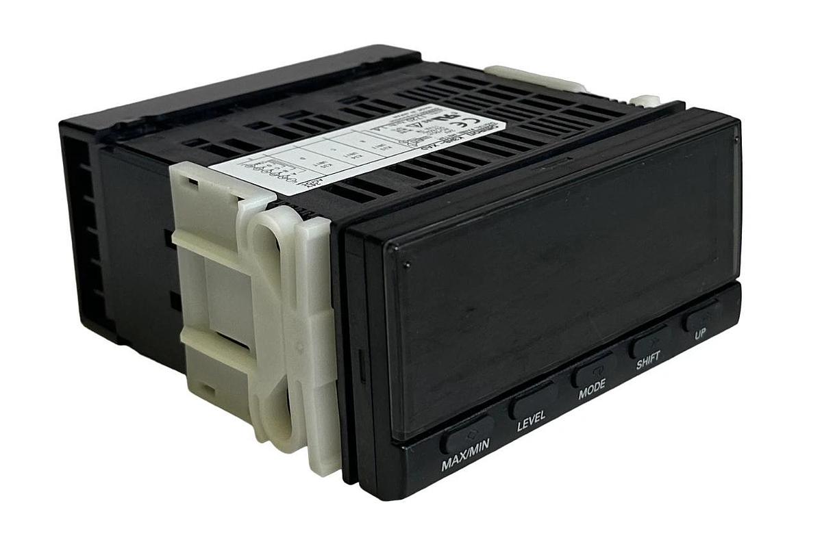 Used OMRON K3HB-XAD / K3HBXAD DIGITAL PANEL METER 24V AC/DC 50/60Hz