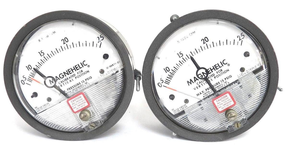 Used LOT OF 2 DWYER 12-166982-00 PRESSURE GAUGES X 1000 CFM, 1216698200