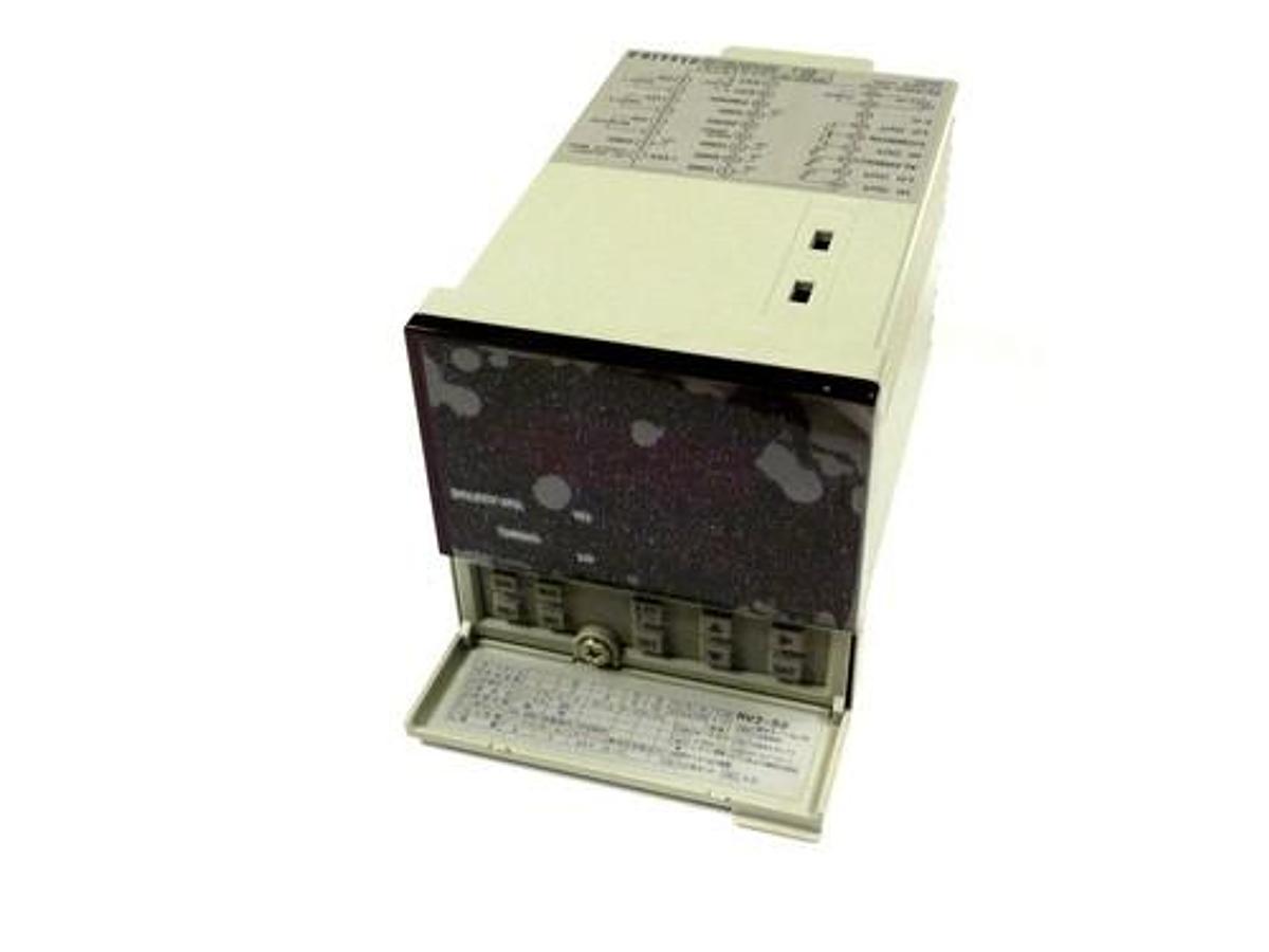 Used KEYENCE RV2-52 HIGH SPEED MULTI FUNCTION DIGITAL METER W/ RELAY RV252 NEW