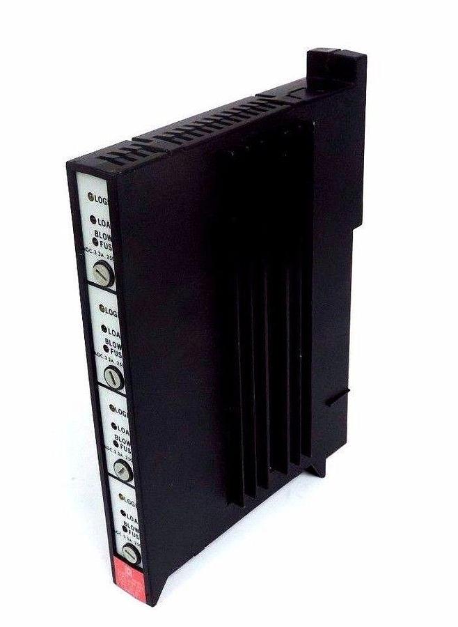 Used SQUARE D SY/MAX 8030-DOM-221 DELUXE OUTPUT MODULE SERIES B 120VAC 8030DOM221
